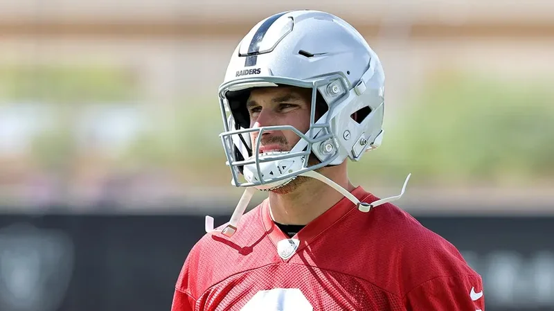 Raiders franchise that once embraced an outlaw image now has 'no turds,' coach Klint Kubiak says