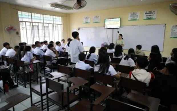 Aquino: New law to boost literacy, proficiency in basic education