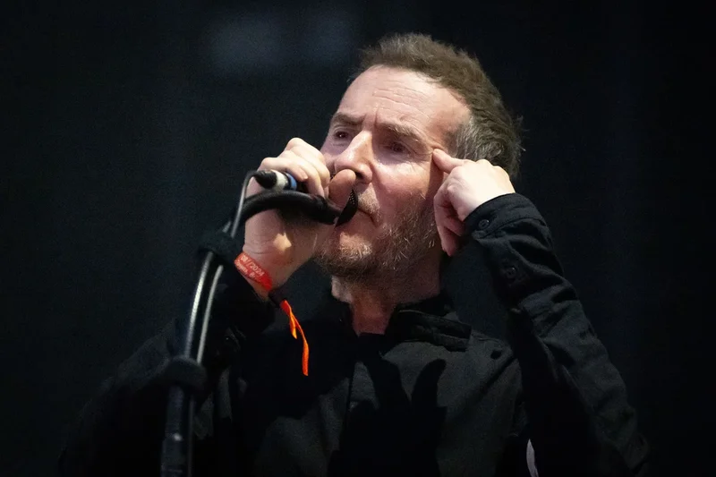Massive Attack banned from Singapore after showing Palestinian flag at concert