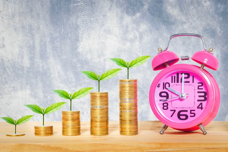 How long should I lock my money away for? The best way to max your cash earnings