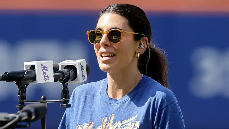 'Sopranos' star sings national anthem at Mets game on same day that fellow castmember dies
