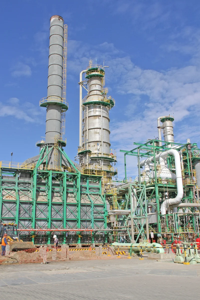 Contraloría Finds Losses at Petroperú and the Road Agency