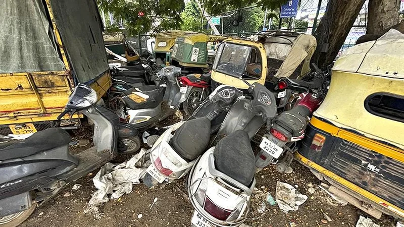 Unclaimed abandoned vehicles to be auctioned after 15 days under GBA drive: Bengaluru Development Minister Krishna Byre Gowda