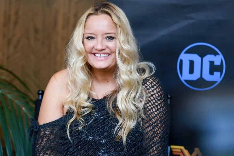 Lucy Davis’s dad Jasper Carrott leads support of Office star after ‘incurable’ breast cancer diagnosis
