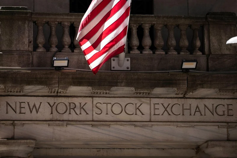 Wall St set for best week since April as payrolls surprise eases rate-hike jitters
