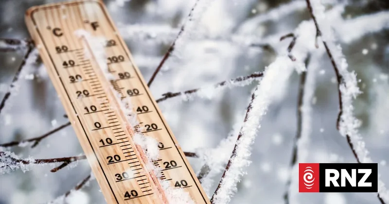 Weather: One of NZ's warmest Julys followed by record-breaking lows