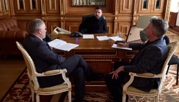 Ukrainian, Egyptian presidents discuss food security threats from Russian strikes
