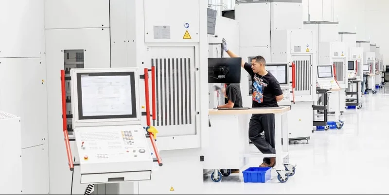 Hadrian valued at nearly $8 billion after fresh funding as money pours into defense tech