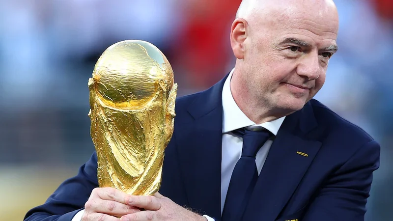 FIFA pledges 'full support' for Infantino and apologises for sell-off plan