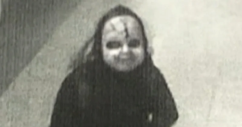 Woman describes confronting man in Chucky-style mask who chased her