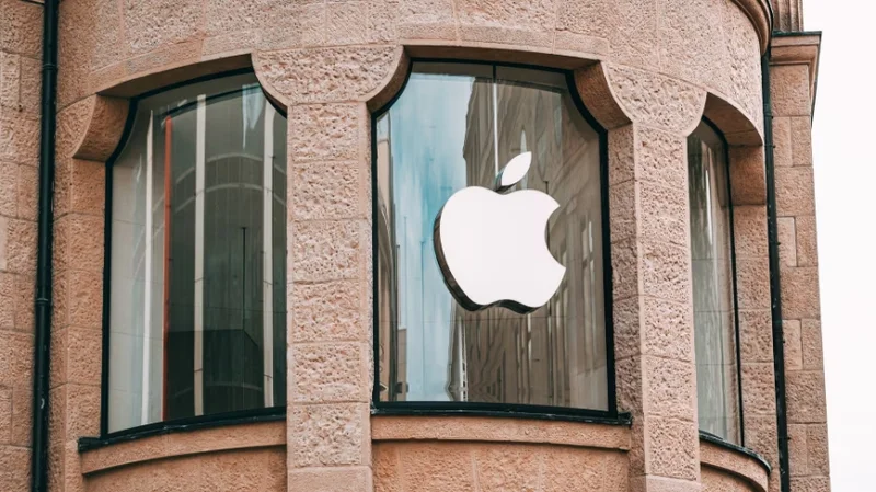 Apple Music will label AI songs, and the tags behind them are now mandatory