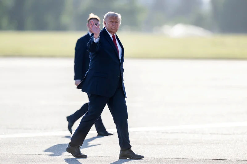 Trump boarded secret Turkey flight via catering truck due to Iran threat – media