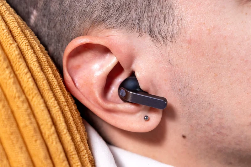 Samsung’s Galaxy Buds Are About To Steal One of AirPods’ Best Accessibility Features