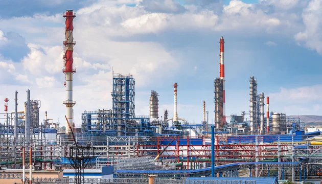 Orsk oil refinery halts processing after Ukrainian drone attack – Reuters