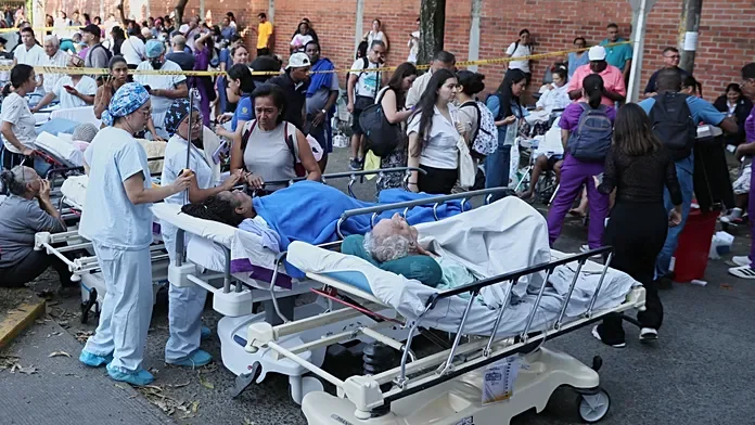 Moment Cali hospital collapses after powerful Colombia earthquake
