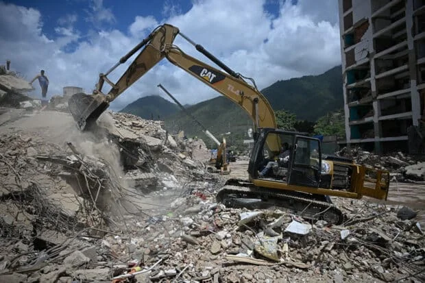 Death toll from Venezuela quakes rises past 6,000