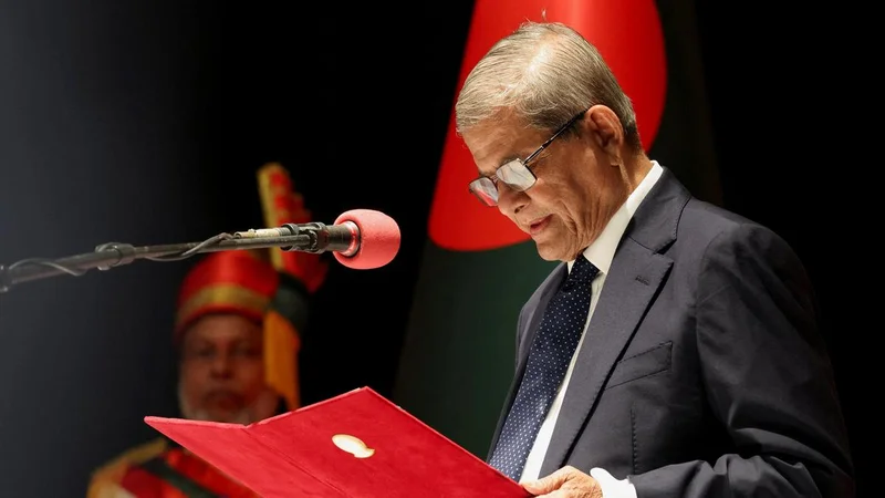 Mirza Fakhrul Islam Alamgir takes oath as Bangladesh's President