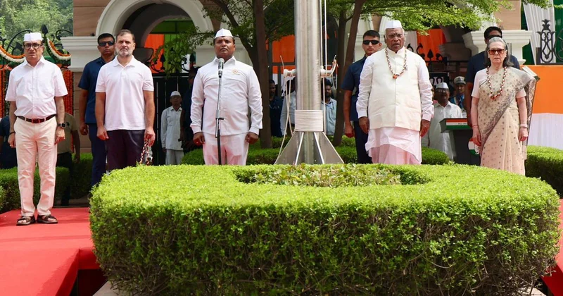 Delhi Police probes complaint alleging Sonia Gandhi, Rahul Gandhi disrupted ‘Vande Mataram’