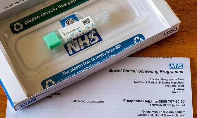 The 2-minute test all Britons should take to slash risk of bowel cancer death by 43 per cent, scientists urge
