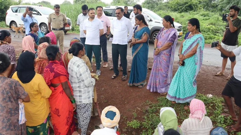 CEO reviews VB-G RAM G works in villages in Bidar