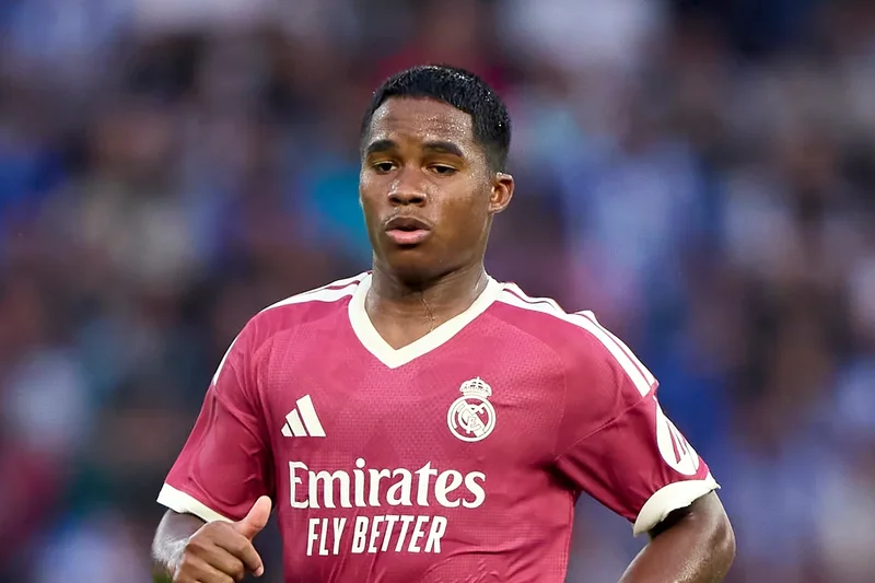 Transfer news LIVE: Liverpool make Real Madrid enquiry after Minteh bid rejected and Man Utd seal Baleba deal after Arsenal confirm Konsa