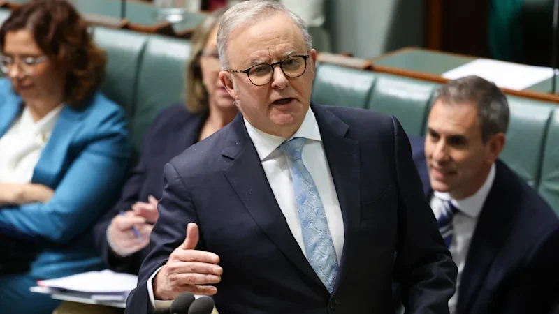 Albanese makes deal with Taylor, denies gambling lobby had sway over reforms