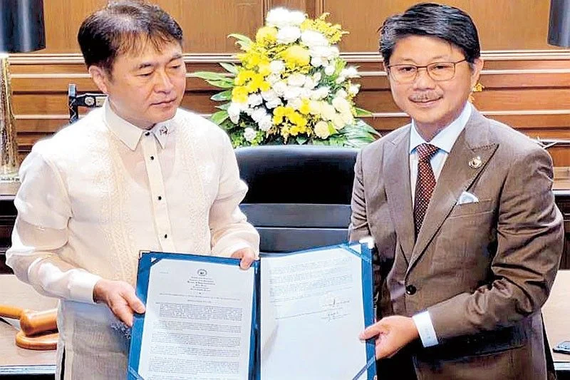 House commends South Korea ambassador
