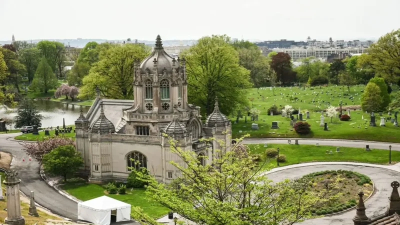 Got a secret you can’t tell anyone? Visit this ‘grave of secrets’