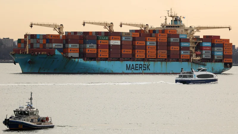 Maersk CEO says conditions right to increase transit through Suez