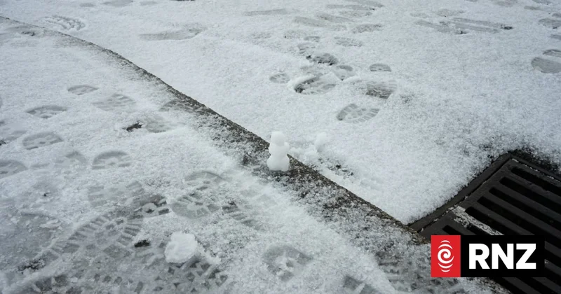 Wellington could be in for more snow tonight, icy morning expected