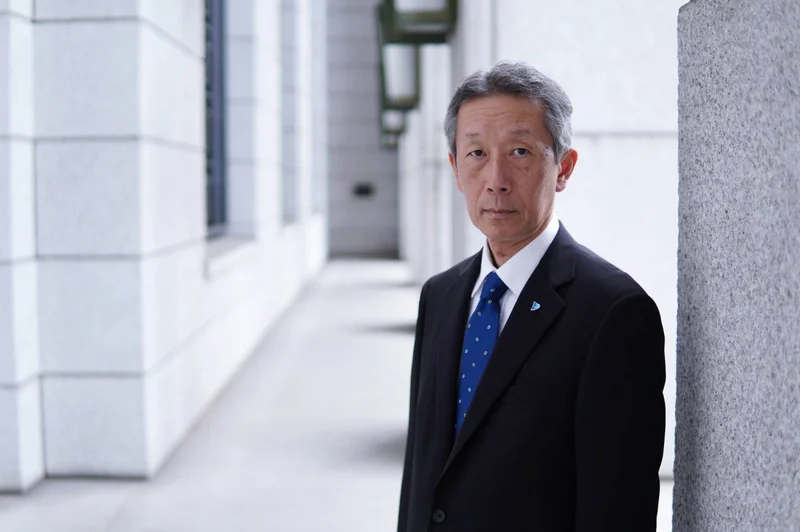 Top Japan insurer urges companies to issue bonds in yield hunt