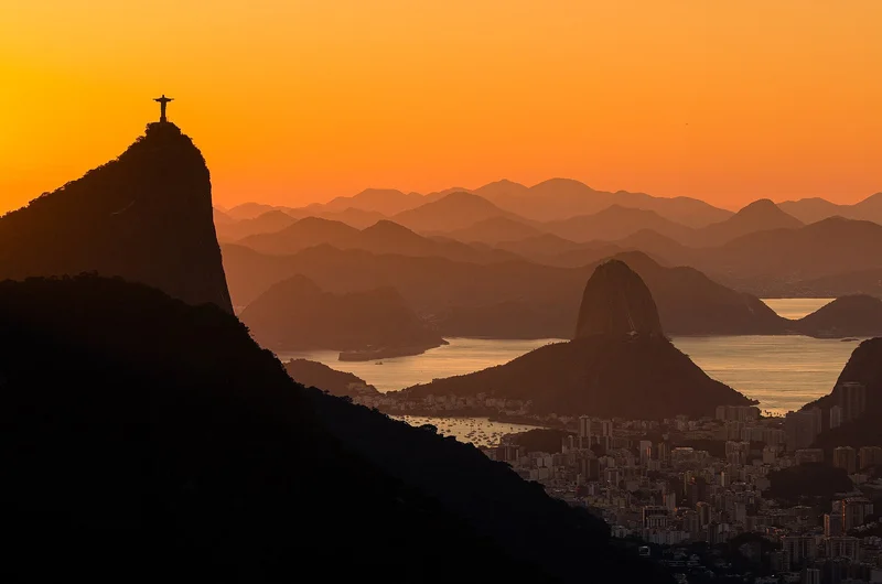 Carminho Brings Her Fado Tour to Vivo Rio for One Night Tonight