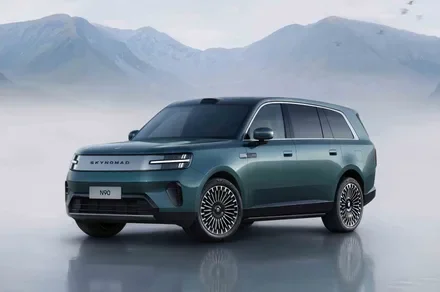 Xiaomi just launched an SUV with seven seats and a bedroom upstairs