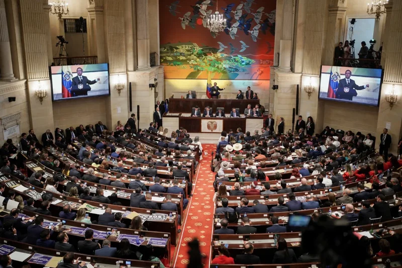 Colombia’s 2027 Budget Reaches Congress With a US$9.5bn Gap