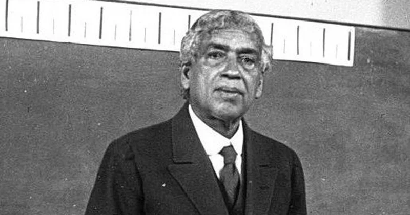 This essay reveals Jagadish Chandra Bose’s response to his research being ignored in India