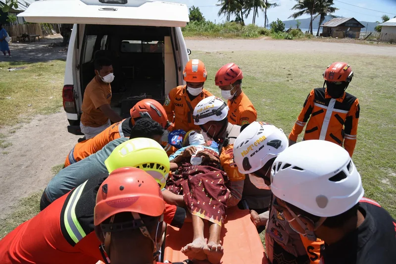 Family in Indonesia finds 84-year-old woman alive days after earthquake