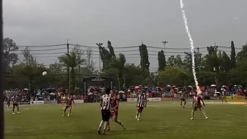 Lightning strike kills Thai footballer during match