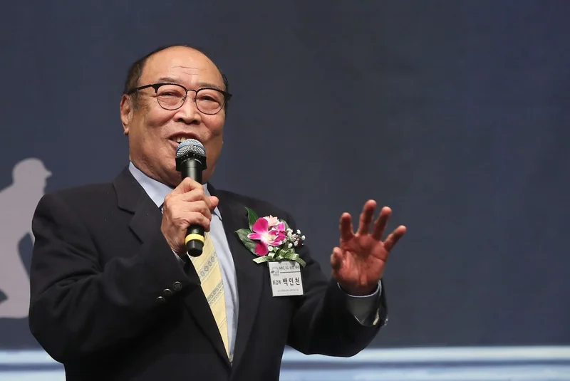 Only .400 hitter in Korean baseball history dies