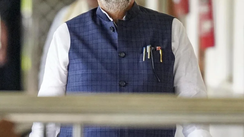 CM to visit Delhi on Sunday to finalise induction of woman legislator in Cabinet, allocation of portfolios