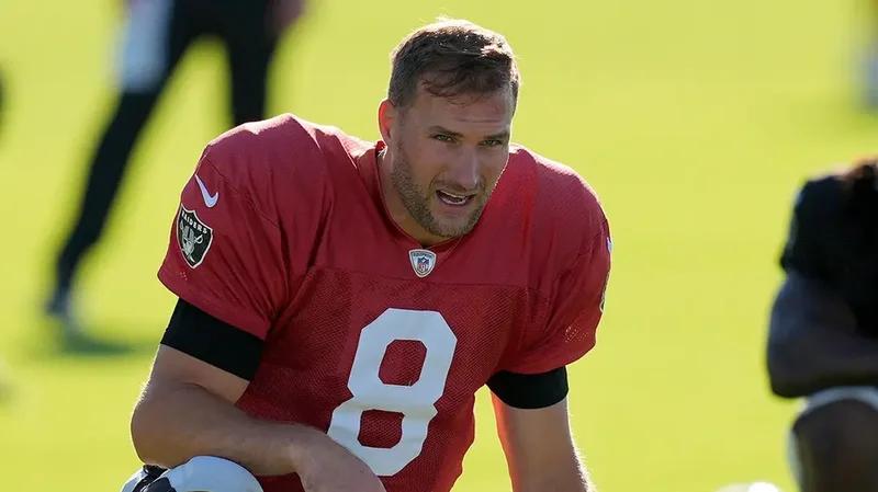 Kirk Cousins or Fernando Mendoza? Las Vegas Raiders surprisingly decline to name regular-season starting QB
