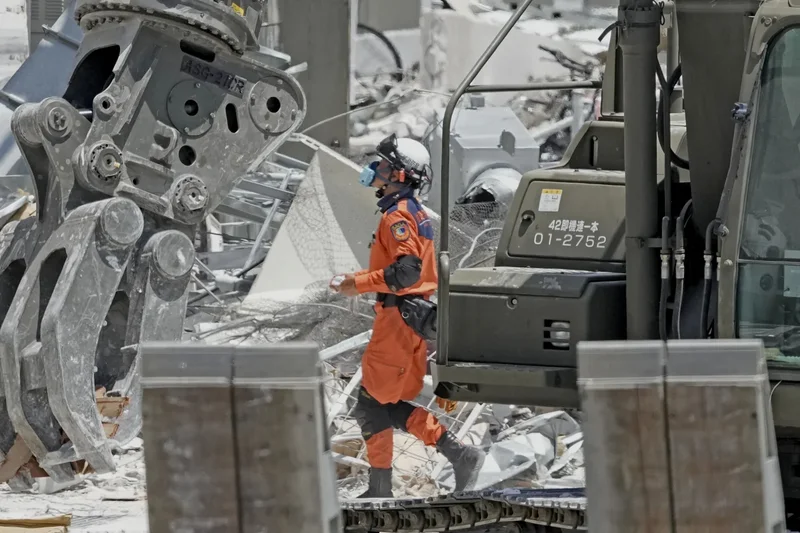 Japan ends rescue operation at a mall that collapsed after a strong quake