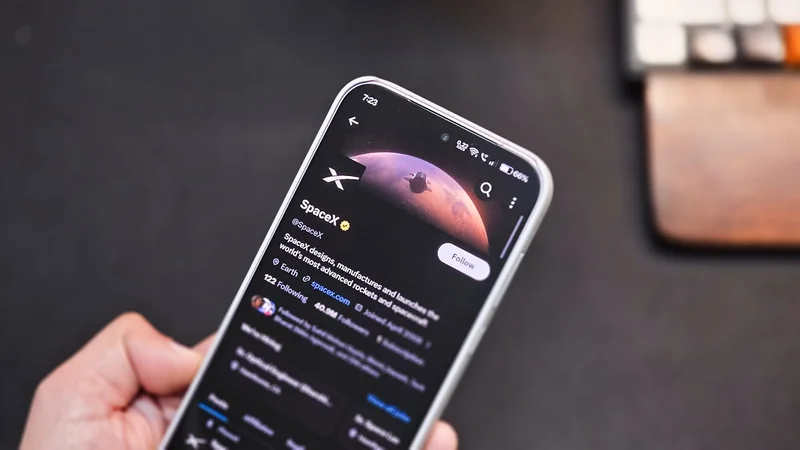 SpaceX reveals how Starlink Mobile plans to take on AT&T, Verizon, and T-Mobile