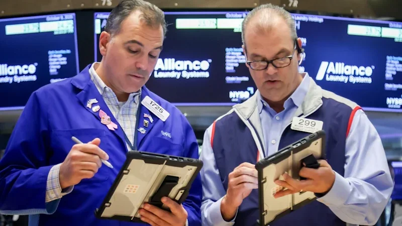 ASX set to slide; ANZ posts $1.9b quarterly profit, home loan applications fall