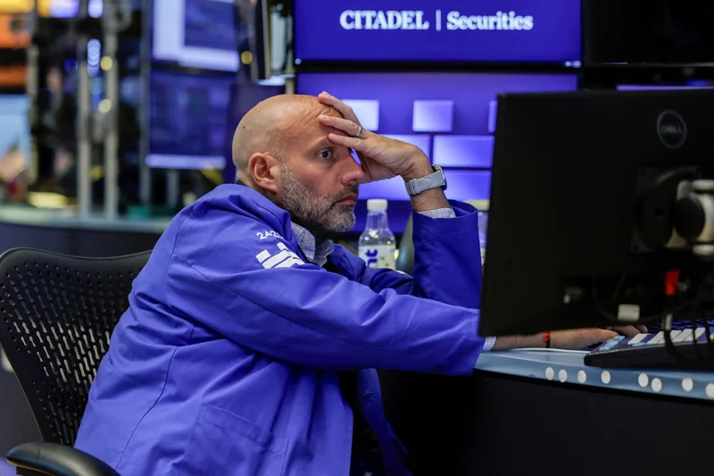 Treasury yields rebound, wiping out the decline following Bessent's intervention