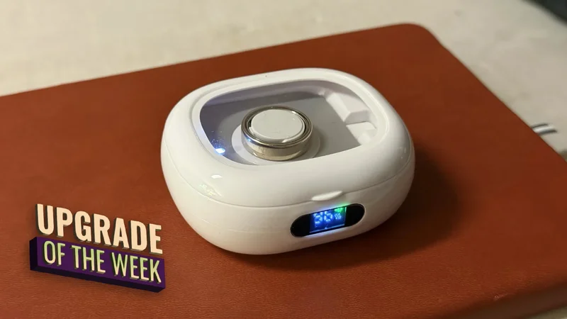 I Like This $30 Charging Case Better Than the One Oura Sells for $99
