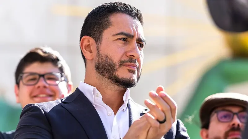 El-Sayed's threat against GOP rival backfires as conservatives bring receipts: 'Is Dubai in Florida?'