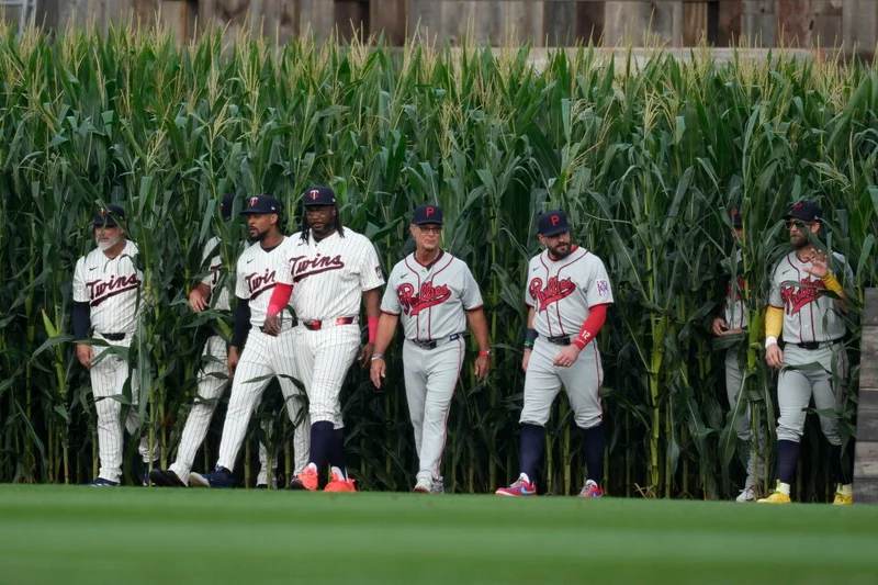 Field of Dreams becomes the Hall of Fame, as 26 members come out of the corn for Phillies-Twins game