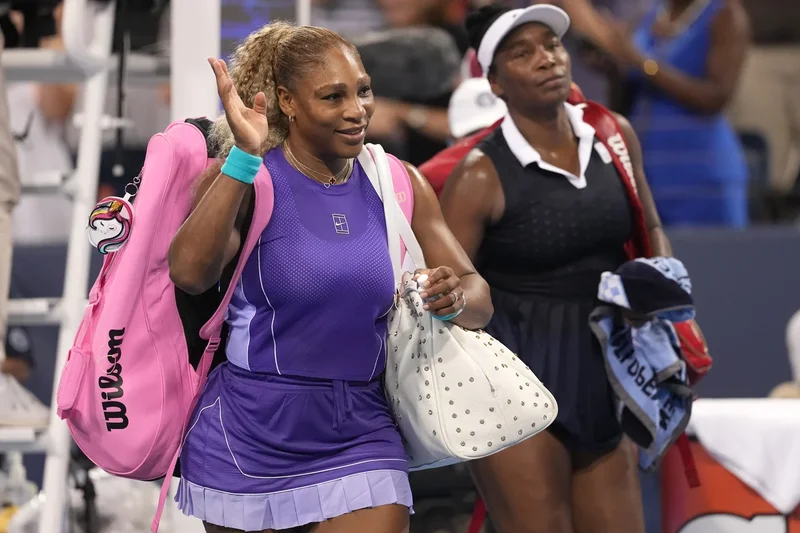 Venus Williams given US Open wildcard with door open to sister Serena