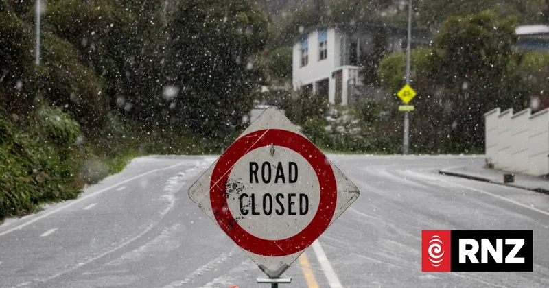 Weather: Cold snap on the way, hazardous snowfall possible