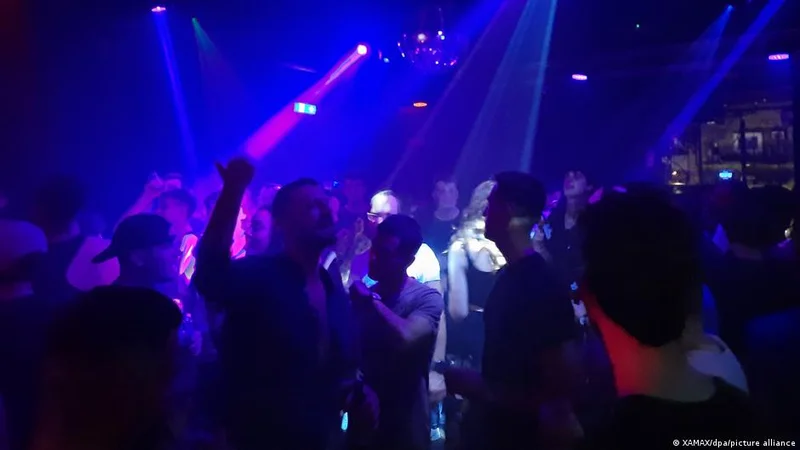 Berlin clubs struggle as drink sales dry up and costs rise